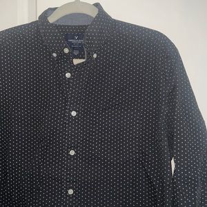 AEO Black w/White pattern Button Down